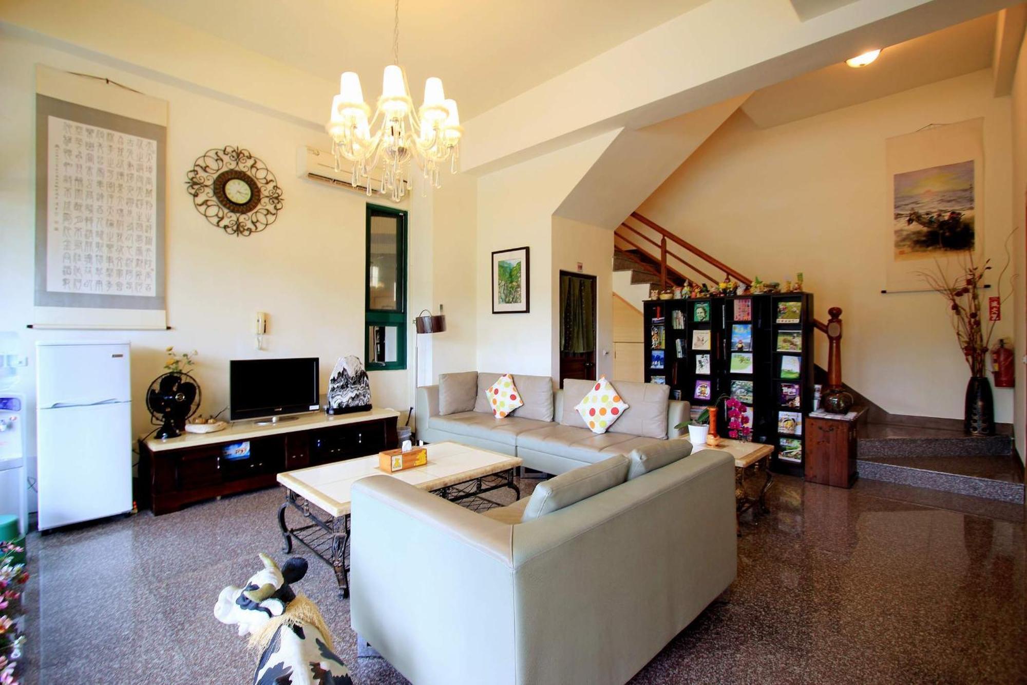 Green Window Homestay綠窗小築天安居民宿 Хуалянь Екстер'єр фото