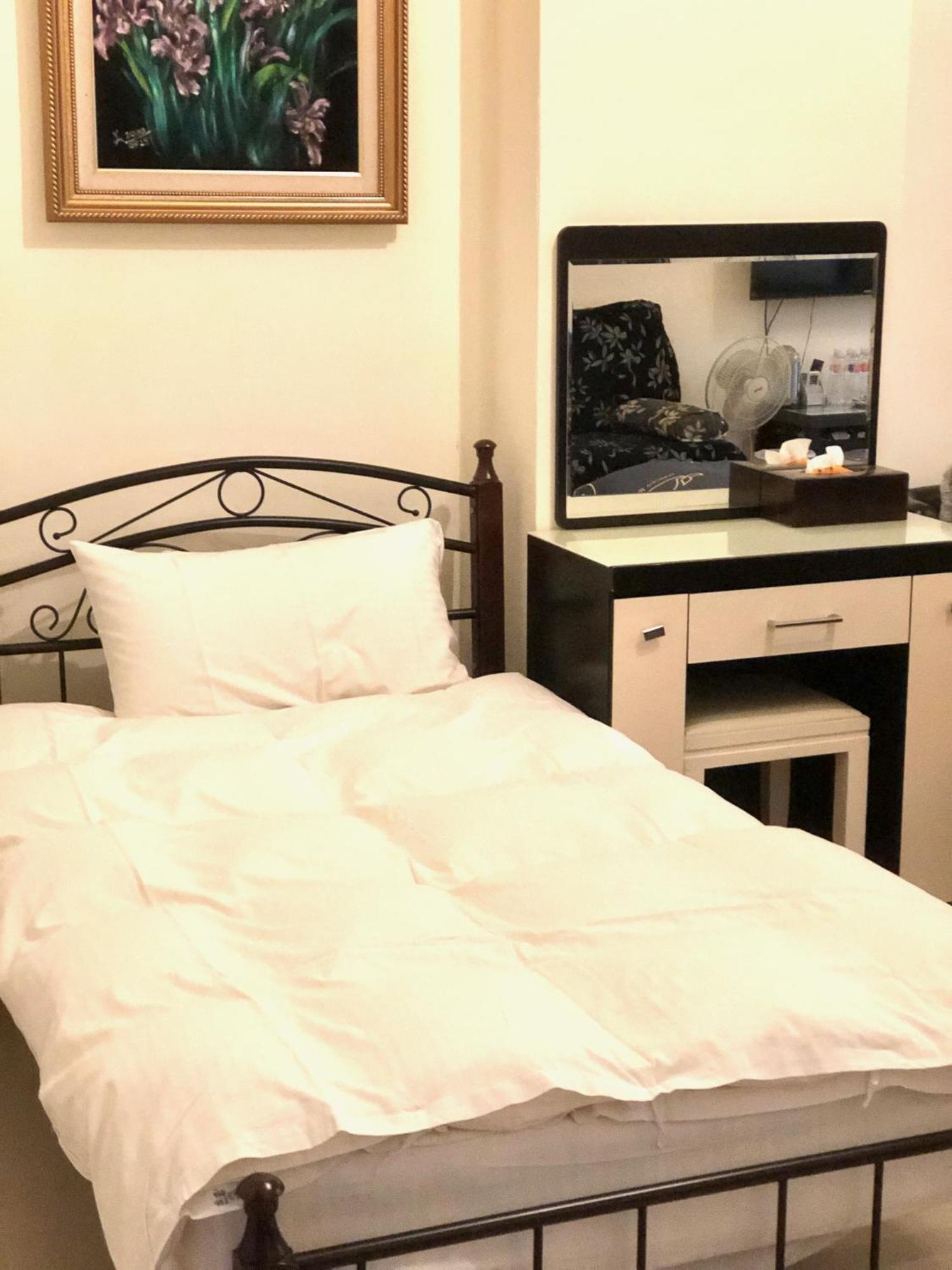 Green Window Homestay綠窗小築天安居民宿 Хуалянь Екстер'єр фото