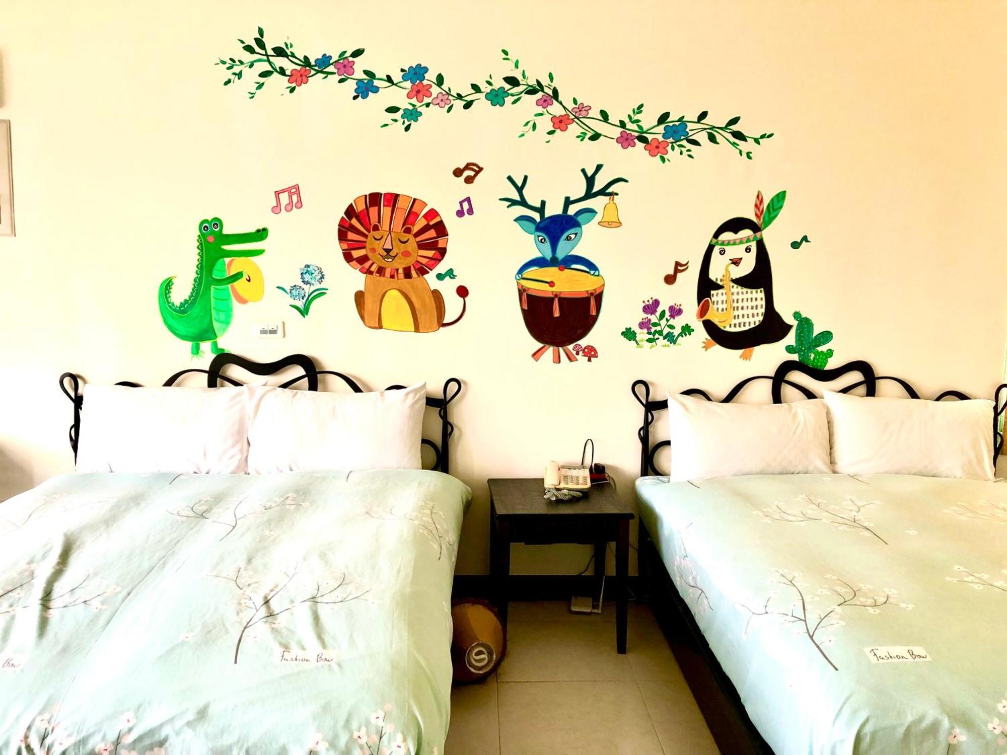 Green Window Homestay綠窗小築天安居民宿 Хуалянь Екстер'єр фото